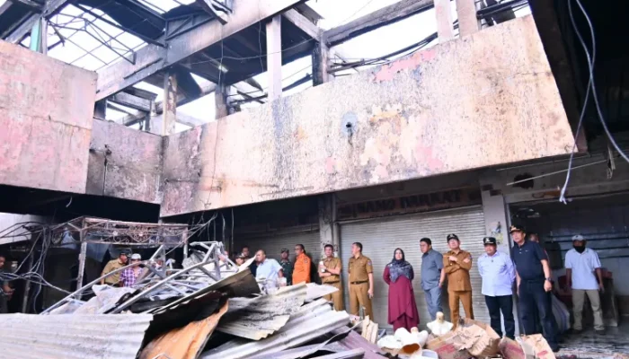 Tangis Pilu Pedagang Pasar Payakumbuh Akibat Kebakaran