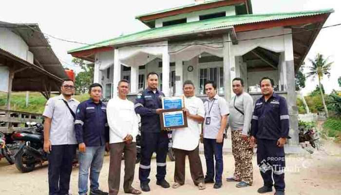 Dukung Kegiatan Keagamaan Masyarakat, PT Timah Tbk Serahkan Bantuan Untuk Musala Al Barokah