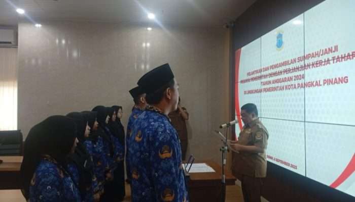 Penjabat Walikota Pangkalpinang Lantik 12 orang PPPK