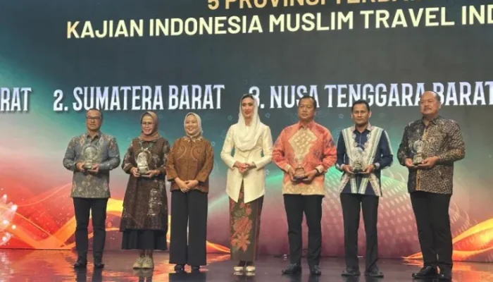 Sumbar Raih Dua Penghargaan Nasional di Ajang Indonesia Muslim Travel Index 2025