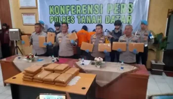 Tiga Warga Bukittinggi Bawa 27 Paket Berisi Ganja