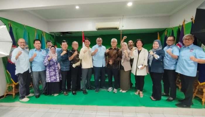 Jumhur Hidayat: Danantara Dapat Ambil Alih Smelter Ilegal