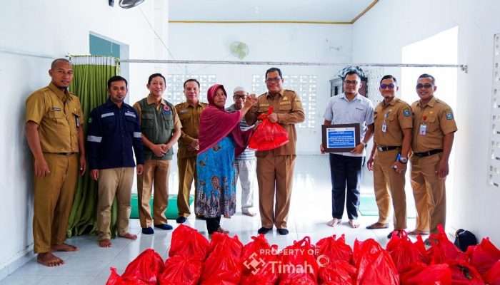 PT TIMAH Tbk Salurkan 10.366 Paket Sembako untuk Korban Bencana
