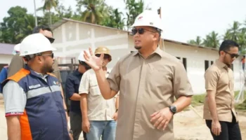 Andre Rosiade Tinjau Huntara Korban Banjir di Batang Anai Pariaman