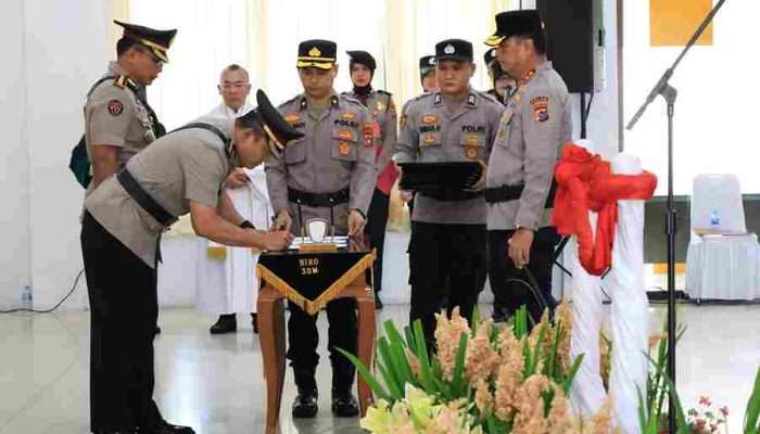 Sembilan Pejabat Utama Polda Babel Resmi Berganti