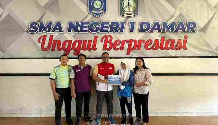 PT TIMAH Tbk Bantu Biaya Pengobatan Anggun, Siswa SMAN 1 Damar Belitung Timur 