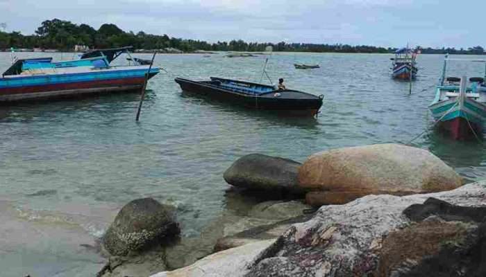 Penyidik Tipidter Bareskrim Polri Sita Perahu dan Mesin Tempel