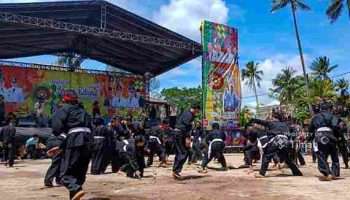 PT Timah Bantu Terlaksananya Festival Adat Ruwah dan Perang Ketupat di Tempilang