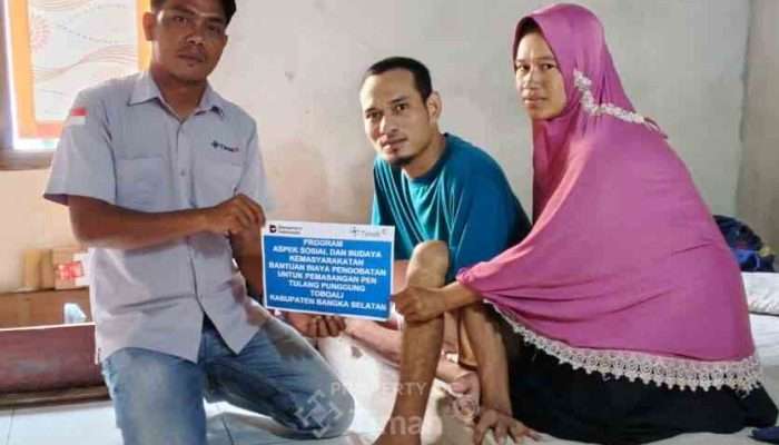 PT TIMAH Tbk Salurkan Bantuan Biaya Pengobatan untuk Warga Bangka Selatan