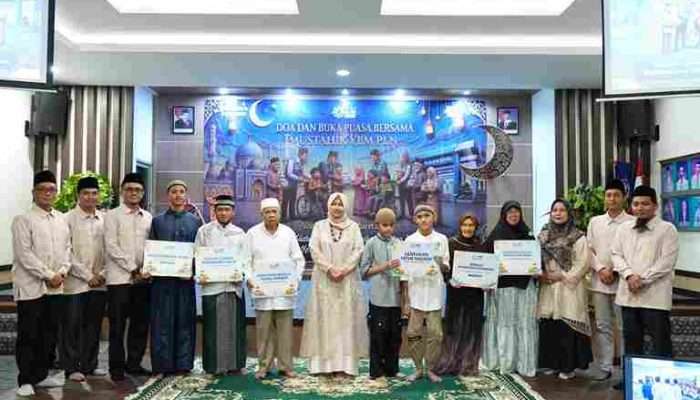 PLN Babel Gelar Buka Bersama dan Salurkan Zakat untuk Ratusan Mustahik
