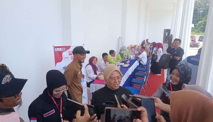 Wakil Walikota Pangkalpinang Hadiri Dies Natalis dan Pengukuhan Guru Besar UBB