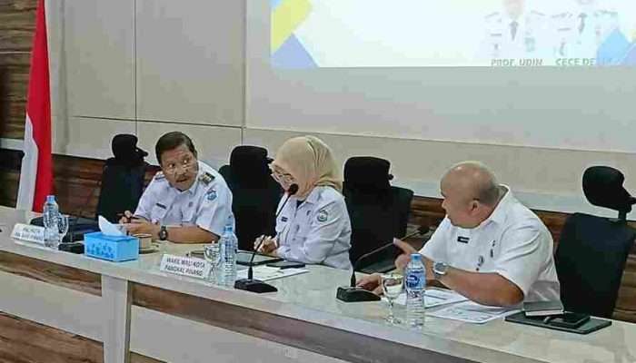 Walikota Pangkalpinang Evaluasi Kinerja dan Keuangan OPD