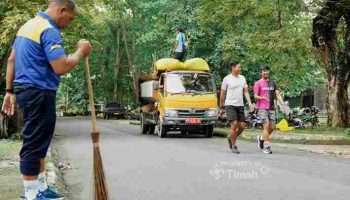 PT TIMAH Gelar Gotong Royong di Taman Sari Sungailiat, Wujudkan Ruang Publik yang Sehat