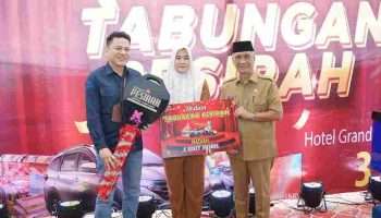 Menabung di Bank Sumsel Babel, Yessi Astriani Bawa Pulang Toyota RUSH