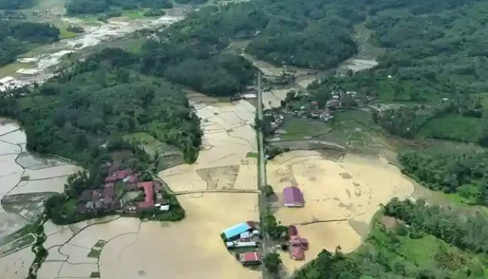 Banjir dan Longsor Terjang 5 Kecamatan di Kabupaten Tanah Datar Sumbar