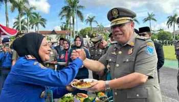 Gubernur Babel Minta Petugas Damkar dan Satpol PP Melayani Masyarakat dengan Hati