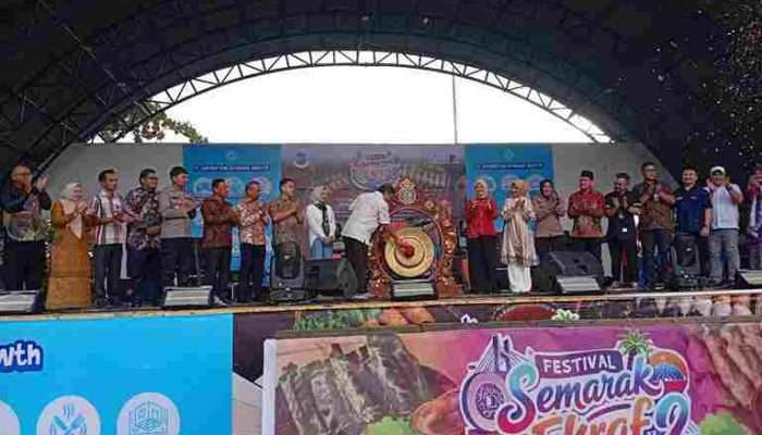 Walikota Pangkalpinang Buka Festival Semarak Ekraf 2, Dorong Otak Otak jadi Kuliner Nasional