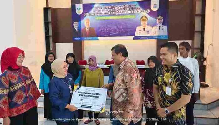 Walikota Pangkalpinang Salurkan Bantuan Kementerian Sosial RI