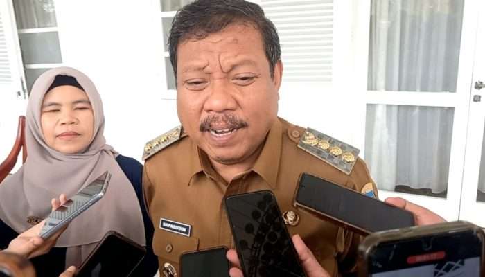 Saparudin Jadi Warga Pertama Ikuti Sensus Ekonomi 2026 Pangkalpinang