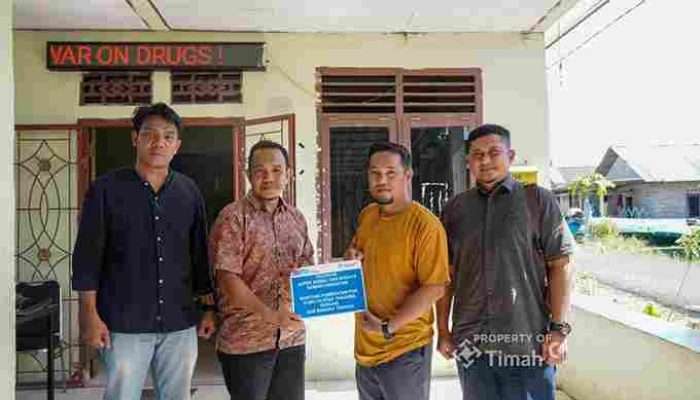 Dukung Kamtibmas, PT TIMAH Serahkan Bantuan Pos Kamling di Bangka Tengah