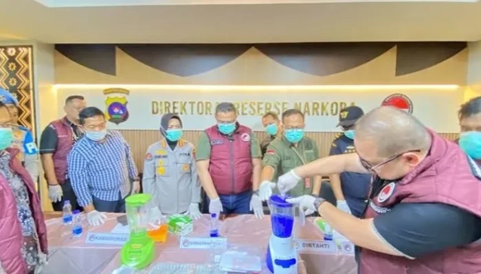 Polda Sumbar Musnahkan Sabu dan Ekstasi, Kasus di Agam dan Tanah Datar