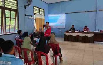PLN UP3 Belitung Gelar Sosialisasi K3 dan Program ‘Find On’ di Desa Selumar