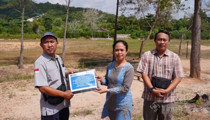 PT TIMAH Bantu Penyelesaian Panggung Literasi SMPN 2 Pangkalan Baru