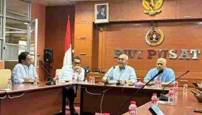 Dinilai Merendahkan Martabat Insan Pers, PWI Pusat Minta Hotman Paris Hutapea Minta Maaf