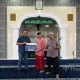 PT TIMAH Bantu Karpet Baru Masjid Nurul Fatah Belitung, Jamaah Kini Lebih Nyaman