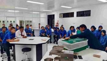 PLN dan IT PLN Beri Pelatihan Energi Terbarukan Bagi Siswa SMA