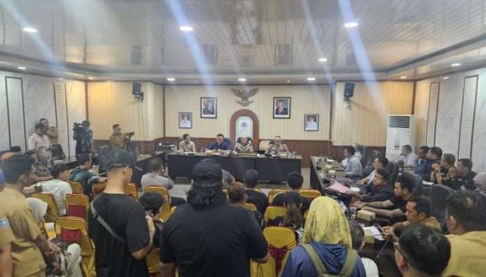 DPRD Babel Gelar RDP dengan Aliansi Tambang Rakyat Bangka Belitung Terkait Timah Sitaan