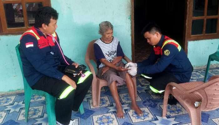 Tanggap Darurat Gempa NTT, ERG PT Timah Gelar Pengobatan Gratis di Ende