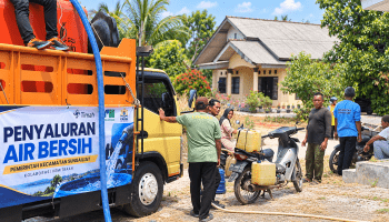 PT Timah Bersama PDAM dan Kadin Gelontorkan Bantuan Air Bersih di Sungailiat