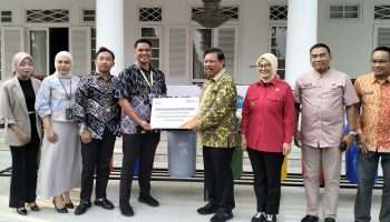Saparudin Bidik Pangkalpinag Bersih, BNI Sumbang 15 Tong Sampah