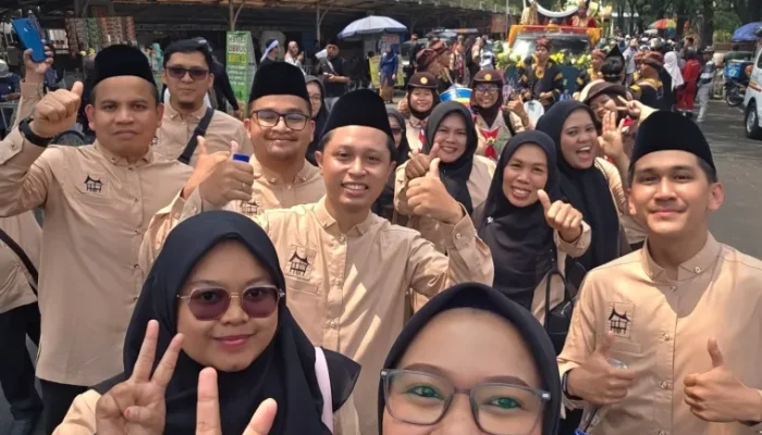 Ketika Miniatur Masjid Raya Diarak di Semarang, Melepas Kerinduan Perantau Minangkabau