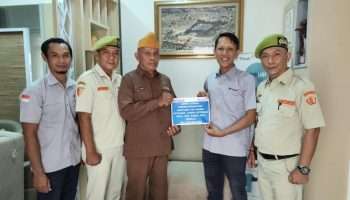 Wujud Syukur Hari Pahlawan, PT Timah Tbk Sambangi dan Beri Tali Asih Bagi Para Veteran