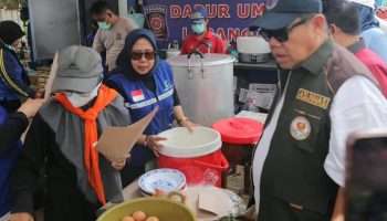 Tinjau Pengungsi Kebakaran Serdang, Gubernur Hidayat Arsani Pastikan Kebutuhan Warga Terpenuhi
