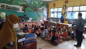 Dindikbud Basel Siapkan Seragam dan Buku untuk Anak Korban Kebakaran Dusun Serdang